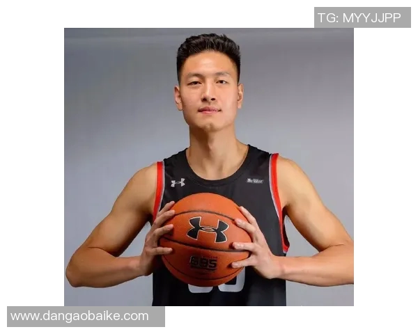 努涅斯的崛起与挑战：从新星到顶级前锋的奋斗历程分析